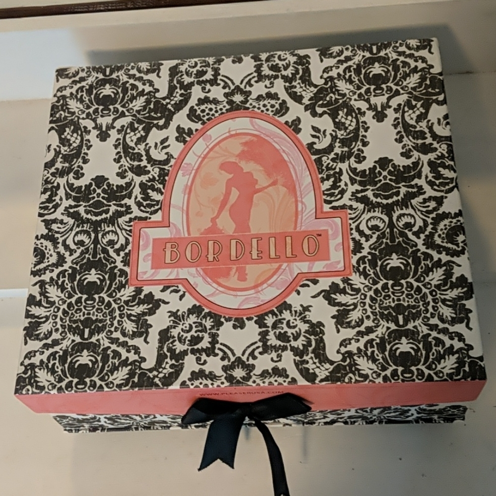 Bordello heels